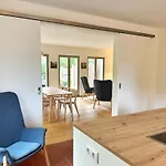 Schwarbe - Reethaus Paulsen We 1 Hans-juergen * Altenkirchen (Mecklenburg-Vorpommern)